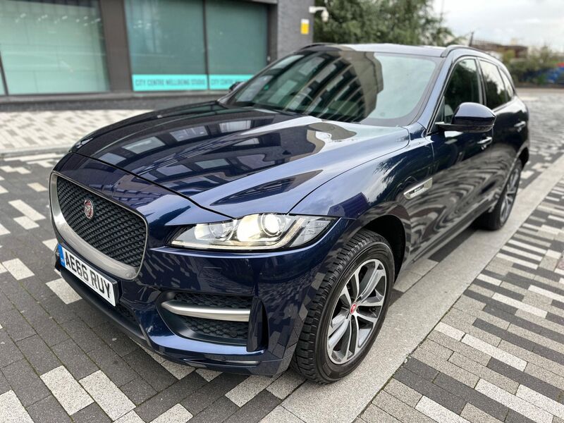 JAGUAR F-PACE