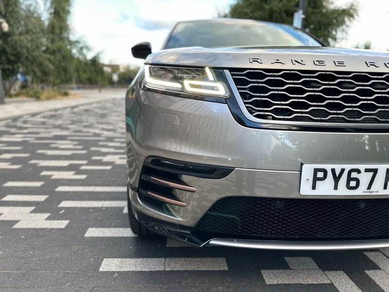 LAND ROVER RANGE ROVER VELAR
