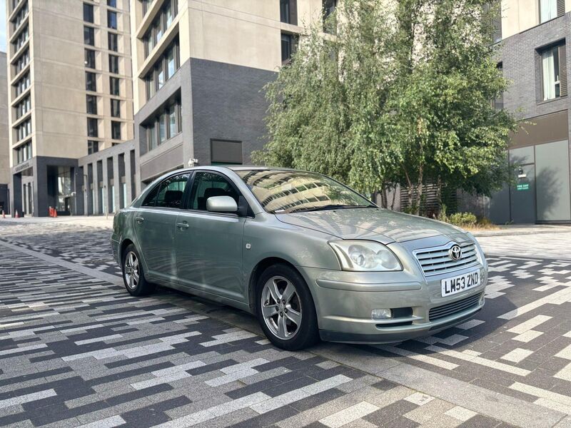 TOYOTA AVENSIS