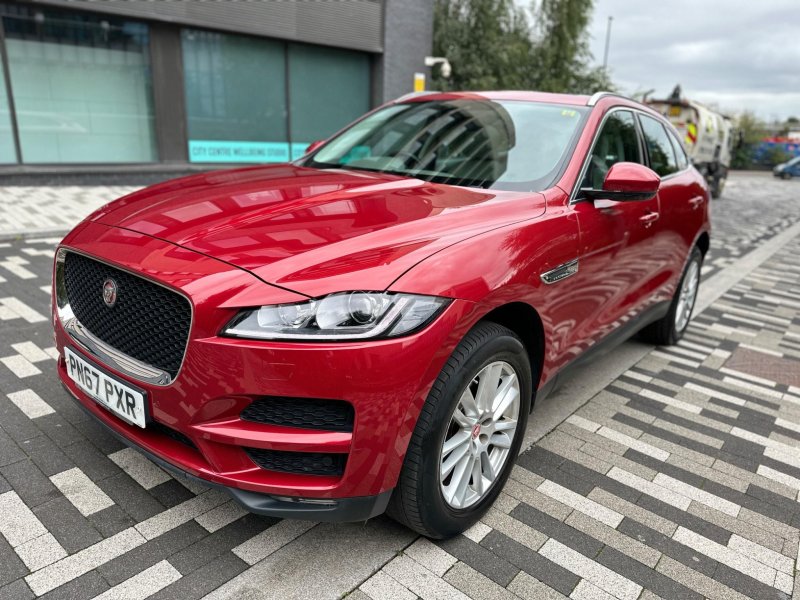 JAGUAR F-PACE