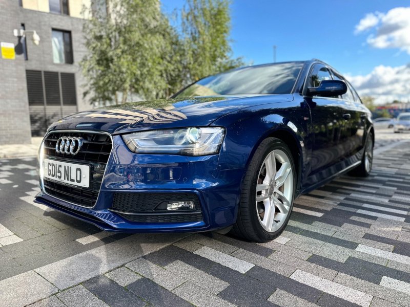 AUDI A4 AVANT