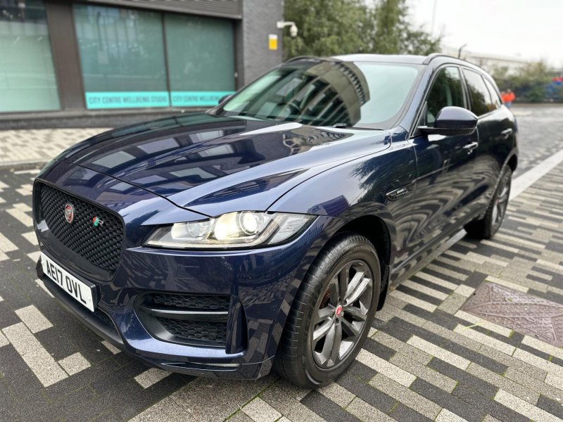 JAGUAR F-PACE