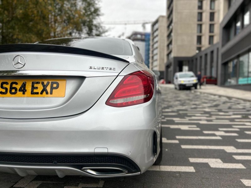 MERCEDES-BENZ C CLASS