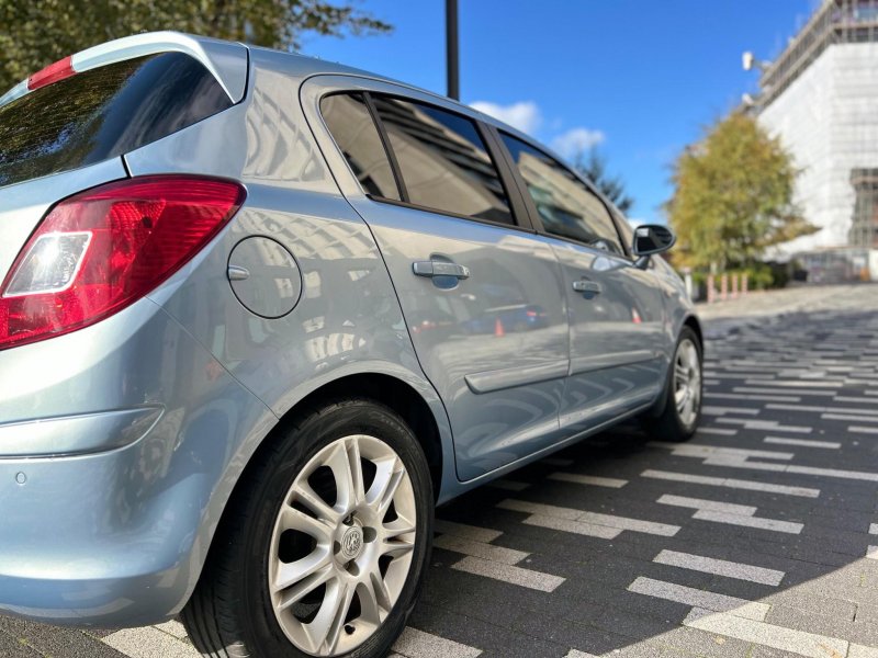 VAUXHALL CORSA