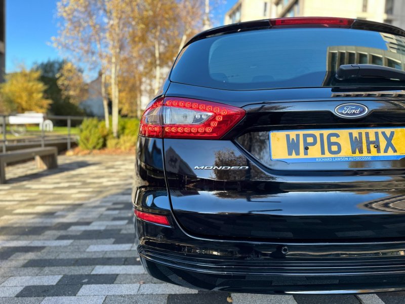 FORD MONDEO