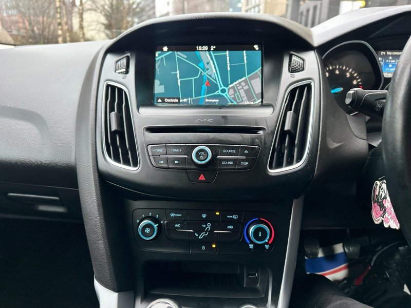 FORD FOCUS
