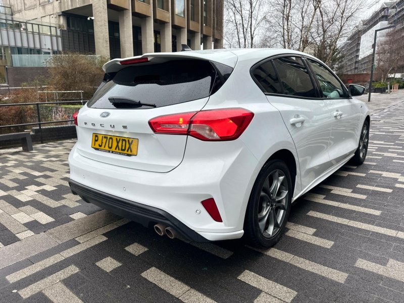 FORD FOCUS