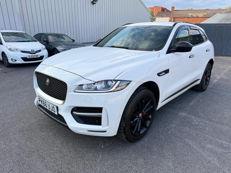 JAGUAR F-PACE
