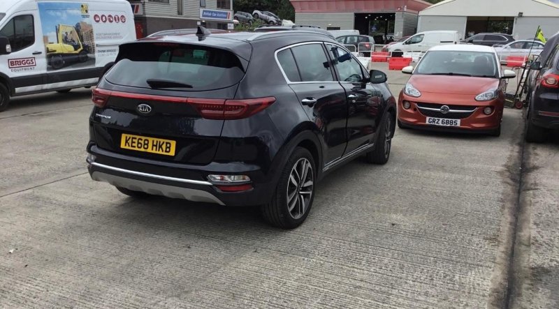 KIA SPORTAGE