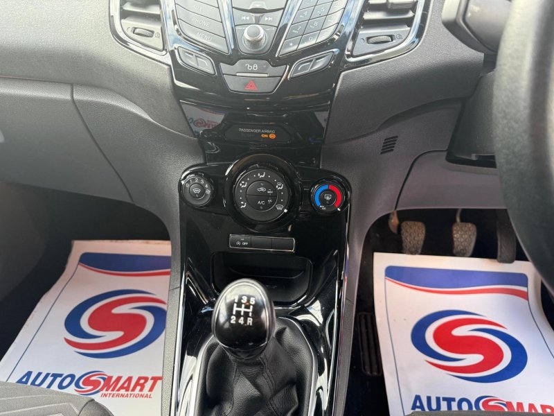 FORD FIESTA