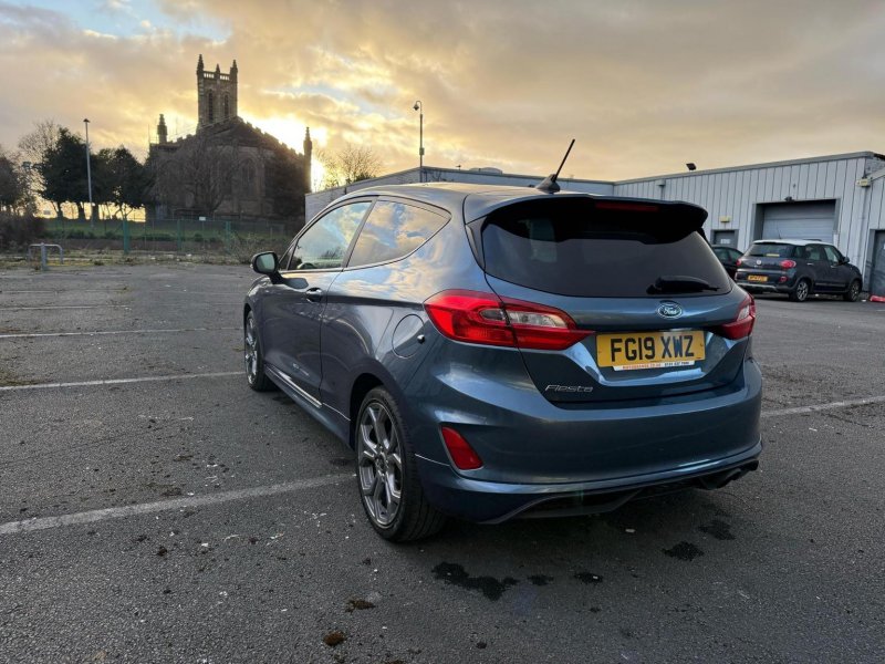 FORD FIESTA