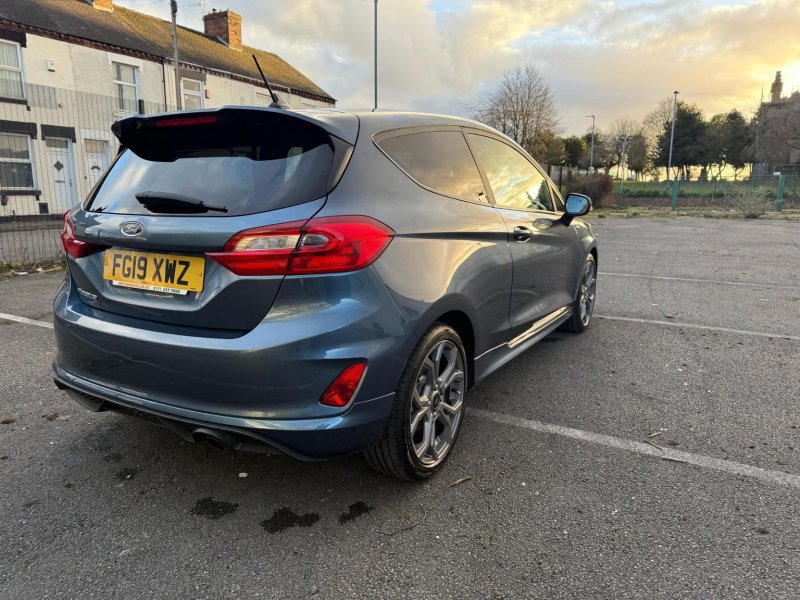 FORD FIESTA