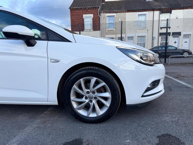 VAUXHALL ASTRA