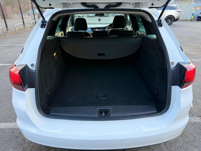 VAUXHALL ASTRA