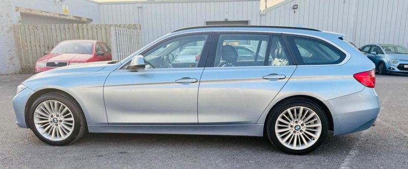 BMW 3 SERIES