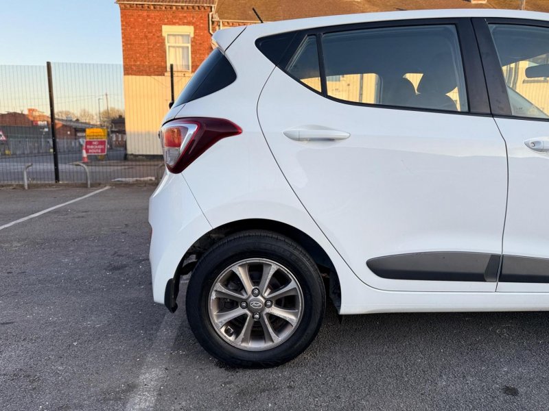 HYUNDAI I10