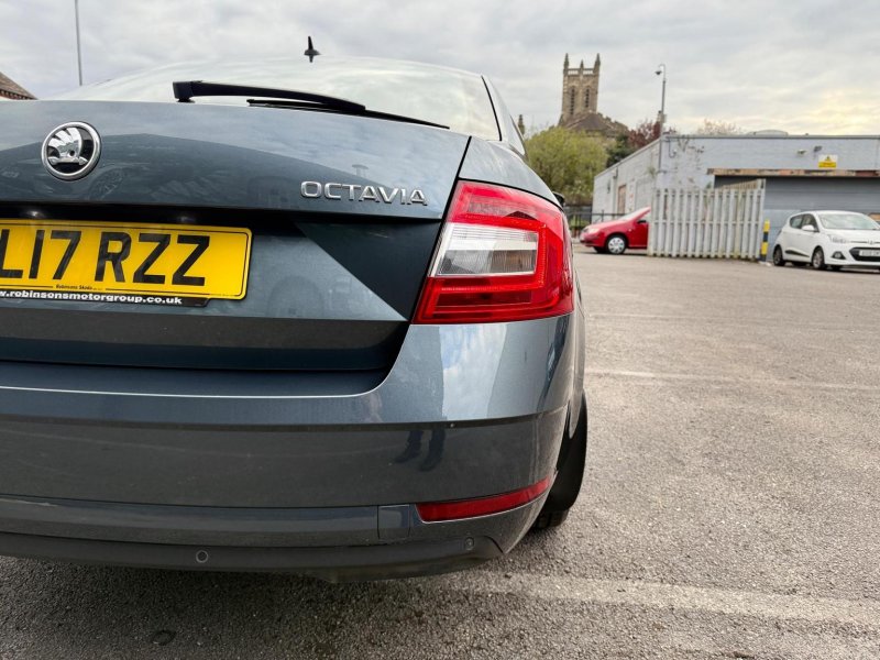 SKODA OCTAVIA