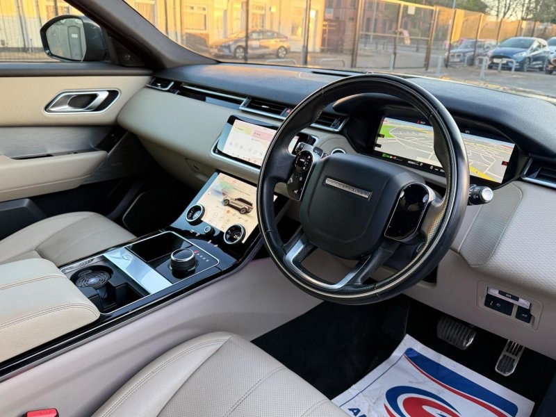 LAND ROVER RANGE ROVER VELAR