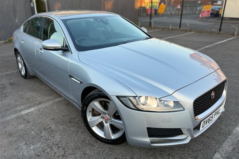 JAGUAR XF