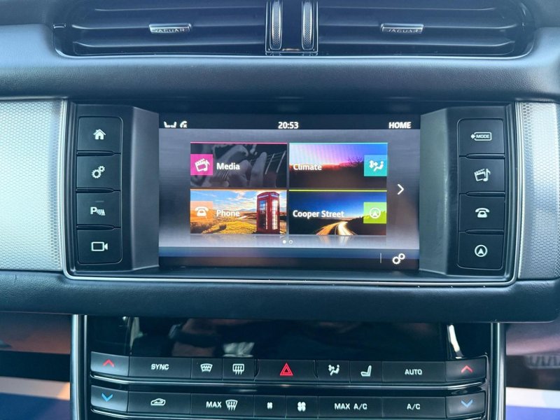 JAGUAR XF