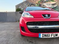 PEUGEOT 107