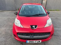 PEUGEOT 107