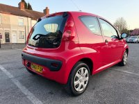 PEUGEOT 107