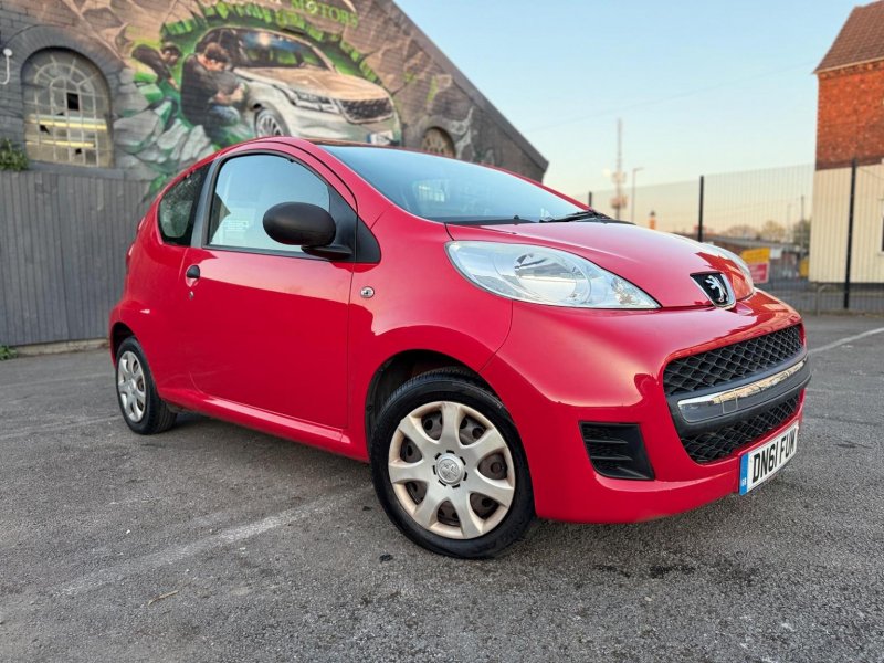 PEUGEOT 107