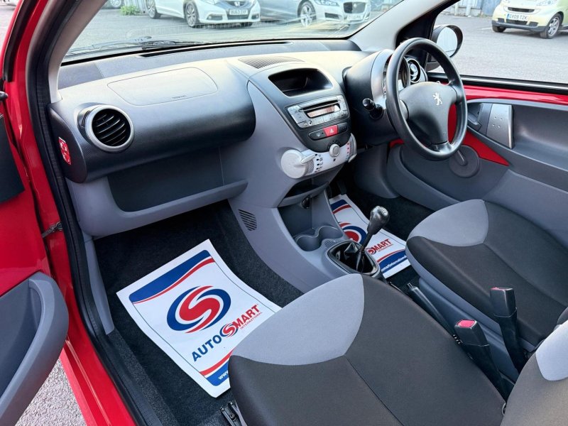 PEUGEOT 107
