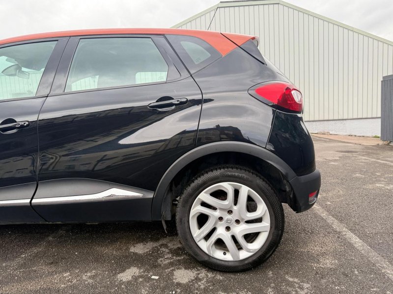 RENAULT CAPTUR