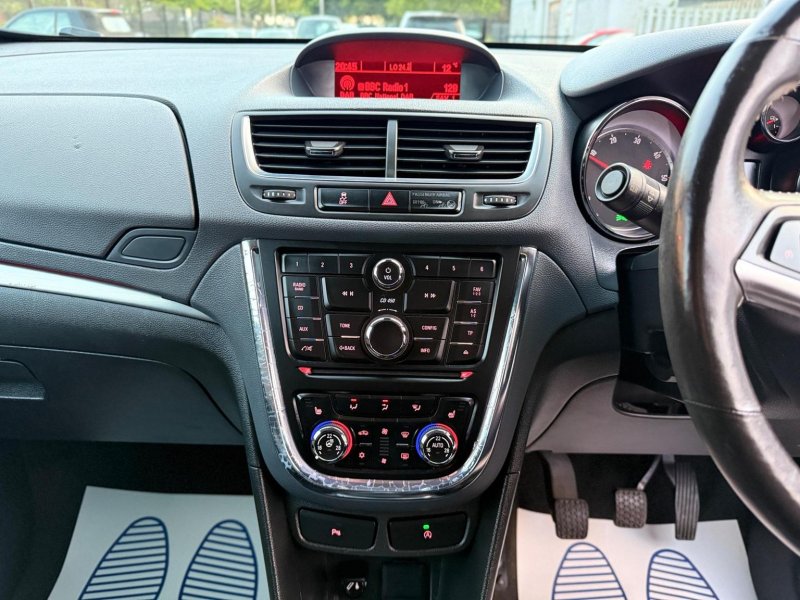 VAUXHALL MOKKA