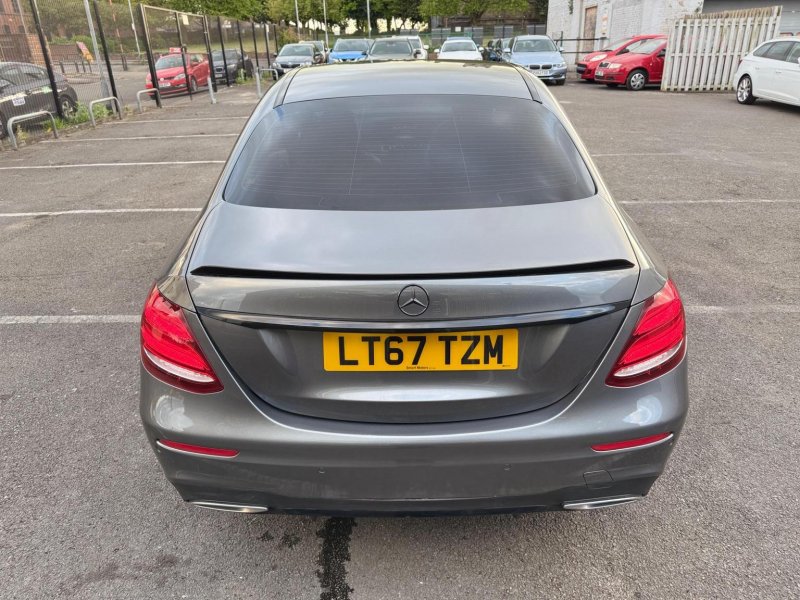 MERCEDES-BENZ E CLASS