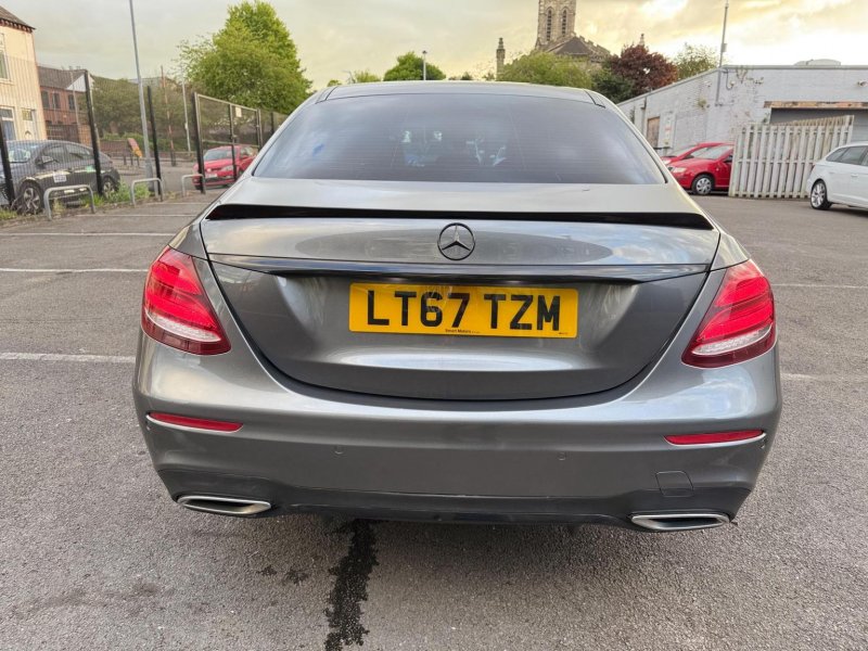 MERCEDES-BENZ E CLASS