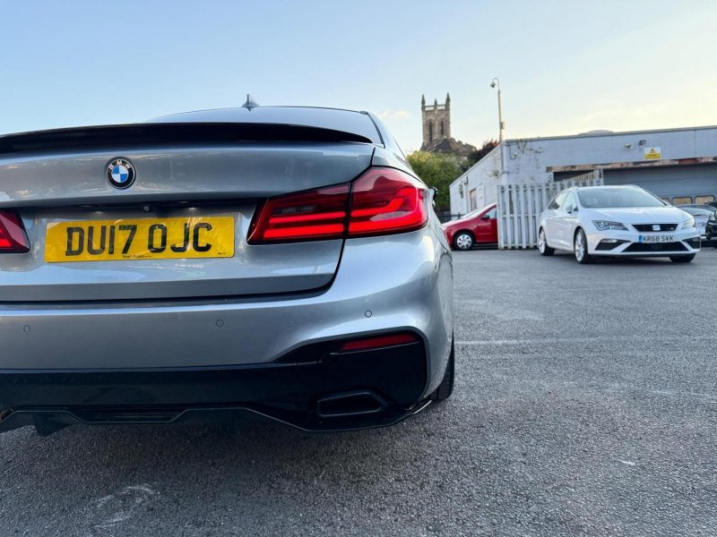 BMW 5 SERIES