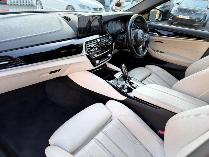 BMW 5 SERIES