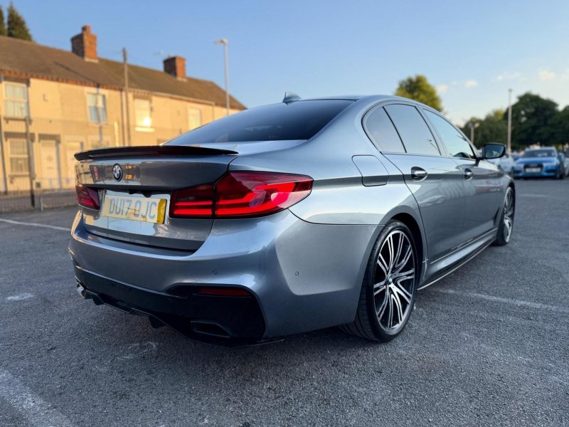 BMW 5 SERIES