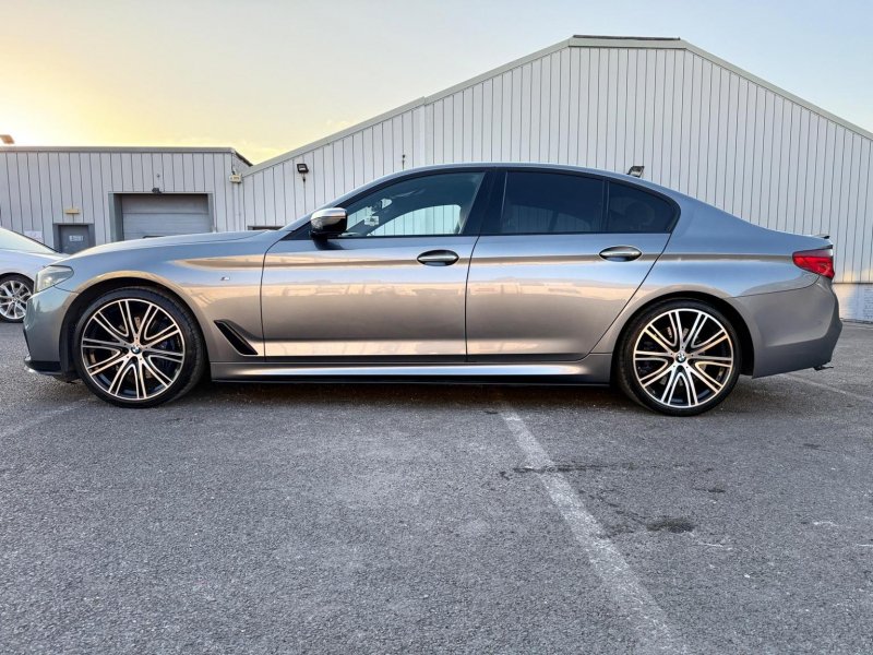BMW 5 SERIES