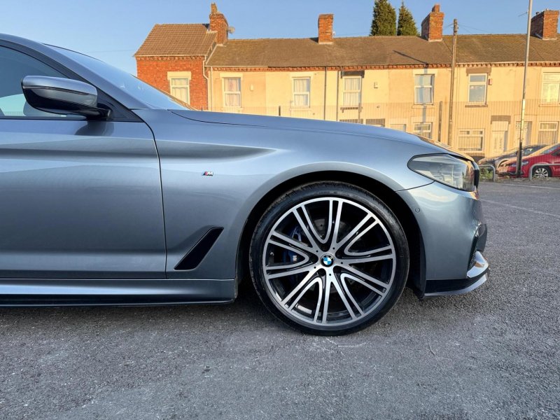 BMW 5 SERIES