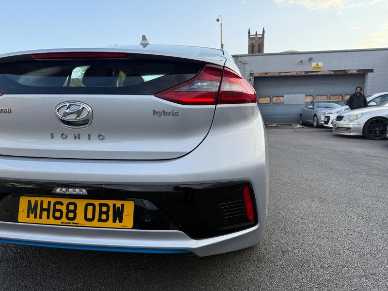HYUNDAI IONIQ