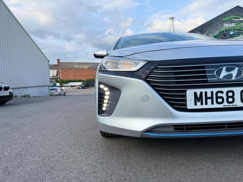 HYUNDAI IONIQ