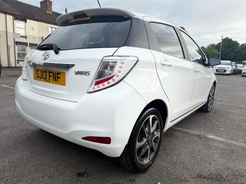TOYOTA YARIS
