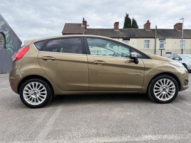 FORD FIESTA